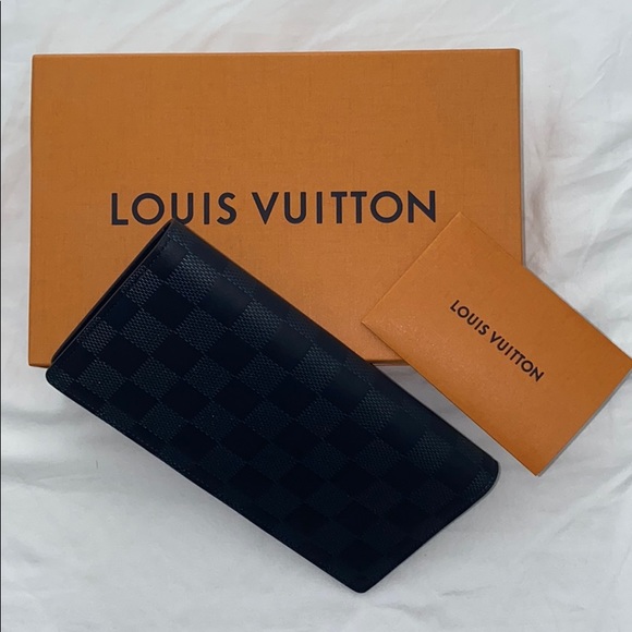 LOUIS VUITTON Brazza Wallet Onyx Damier Infini